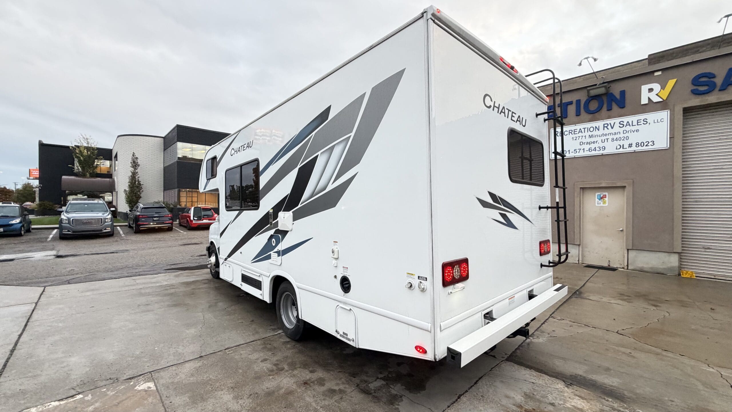 2025 Thor Chateau 22E Class C motorhome - Image 5
