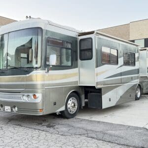 2003 Fleetwood Excursion 39L Pusher with 4 Slides